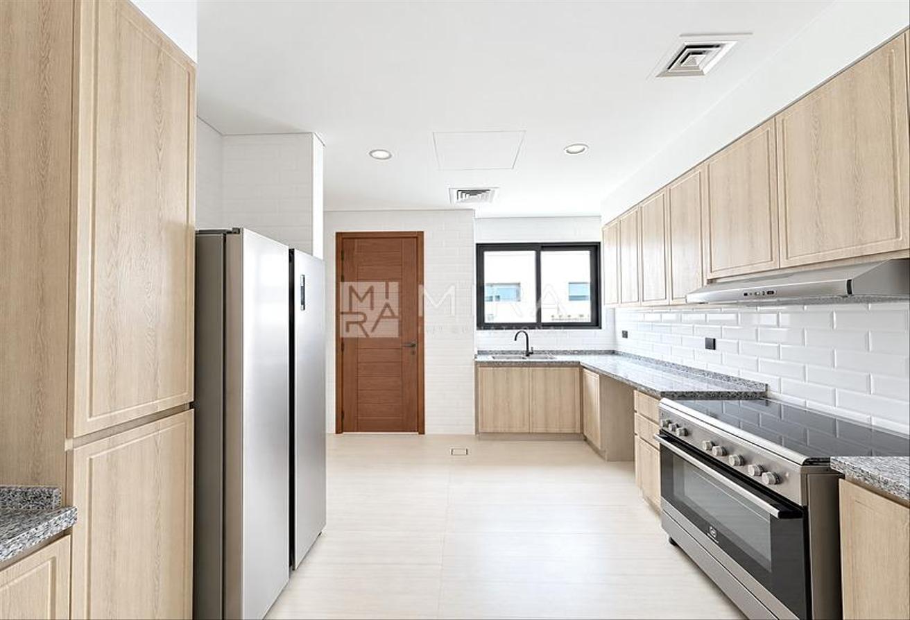 Brand New | Single Row | Ready to Move-In photo 15