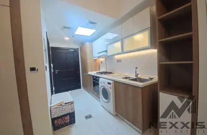 شقة - 1 حمام للبيع في ستارز تاور 1 - ستارز من دانوب - الفرجان - دبي