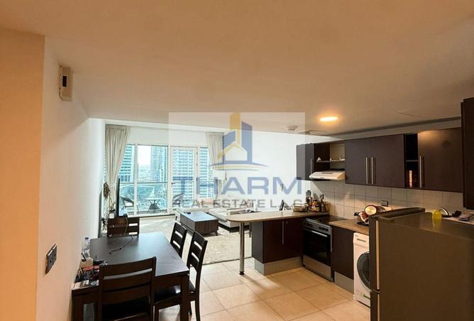 85742367 - Property Image 3