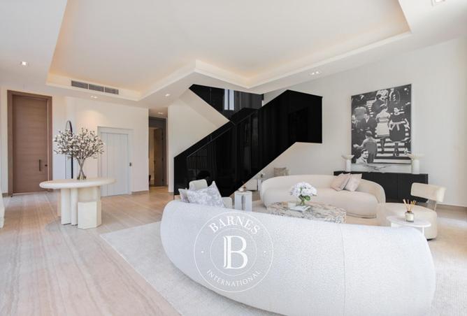 81938187 - Property Image 2