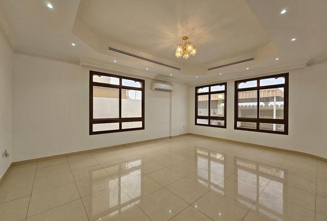 74232388 - صورة العقار 2