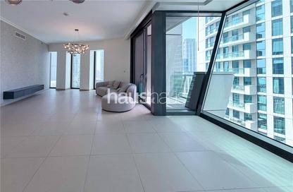 Apartment - 3 Bedrooms - 4 Bathrooms for sale in Burj Vista Tower 2 - Burj Vista - Downtown Dubai - Dubai