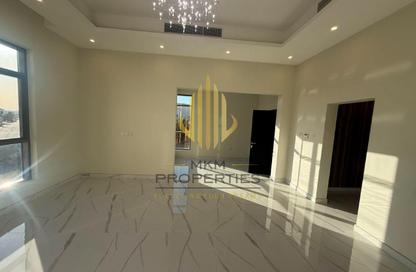 Apartment - 5 Bedrooms - 5 Bathrooms for rent in Al Khawaneej 1 - Al Khawaneej - Dubai