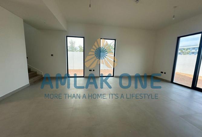 93137875 - صورة العقار 2