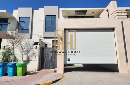 تاون هاوس - 4 غرف نوم - 6 حمامات للايجار في C تلال سيتي - تلال سيتي - الشارقة