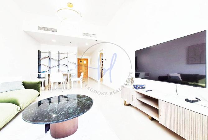 Luminous Apt | Panoramic City Vistas | Turnkey