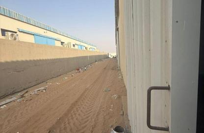 Warehouse - Studio - 1 Bathroom for rent in Umm Al Thuoob - Umm Al Quwain