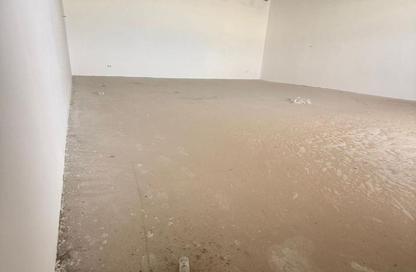 Warehouse - Studio - 1 Bathroom for rent in Umm Al Thuoob - Umm Al Quwain