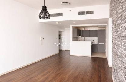 Apartment - 3 Bedrooms - 2 Bathrooms for rent in Glitz 3A - Glitz 3 - Glitz - Dubai Studio City - Dubai Apartment - 3 Bedrooms - 2 Bathrooms for rent in Glitz 3A - Glitz 3 - Glitz - Dubai Studio City - Dubai