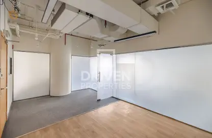 Office Space - Studio - 1 Bathroom for rent in Business Tower - Business Bay - Dubai