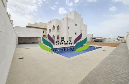 Villa - 6 - 7 for rent in Nad Al Sheba 4 - Nad Al Sheba - Dubai Villa - 6 - 7 for rent in Nad Al Sheba 4 - Nad Al Sheba - Dubai