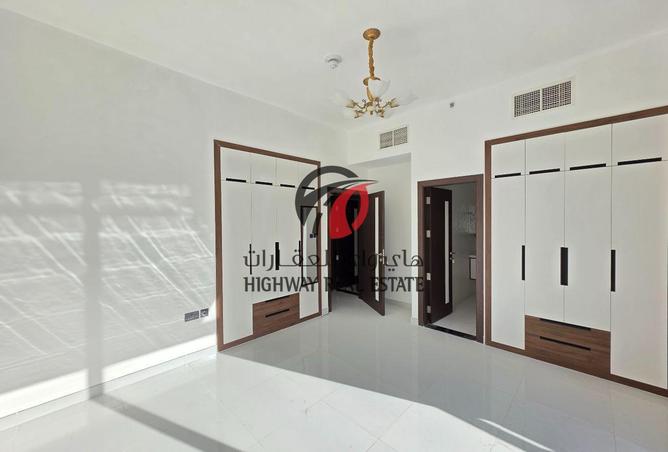 54406282 - صورة العقار 2