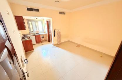 Apartment - Studio - 1 Bathroom for rent in Fire Station Road - Muwaileh - Sharjah
