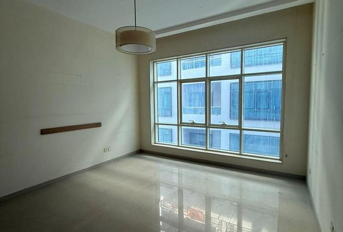 87045429 - Property Image 3