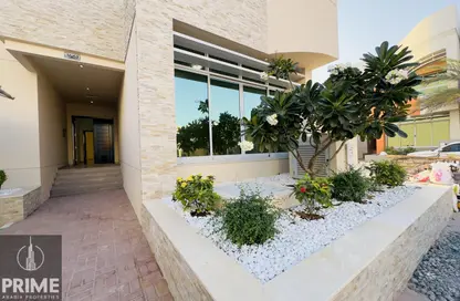 Villa - 5 Bedrooms - 6 Bathrooms for rent in Al Muntazah - Abu Dhabi