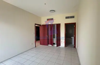 Apartment - 1 Bedroom - 2 Bathrooms for rent in Building Y17 - England Cluster - International City - Dubai