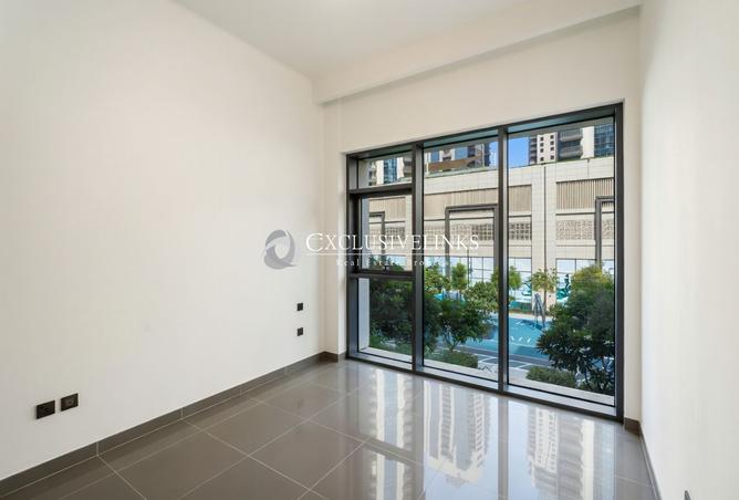 Quiet Living | Private | Rare Level 1 Unit photo 3
