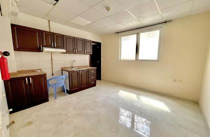 Apartment - Studio - 1 Bathroom for rent in Fire Station Road - Muwaileh - Sharjah
