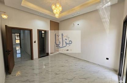 Villa - 5 Bedrooms - 7 Bathrooms for sale in Al Yasmeen 1 - Al Yasmeen - Ajman