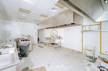 Shop - Studio for rent in Bay Central 3 - Dubai Marina - Dubai