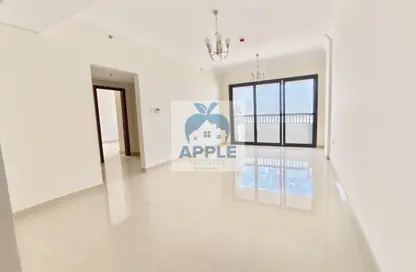 شقة - 2 غرف نوم - 2 حمامات للايجار في الزاهية 1 - الزاهية - تجارية مويلح - الشارقة