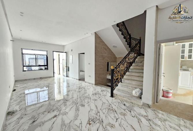 75035760 - Property Image 2