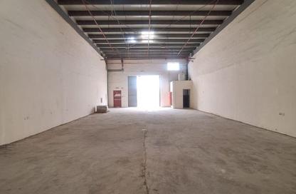 Warehouse - Studio - 1 Bathroom for rent in Umm Al Thuoob - Umm Al Quwain