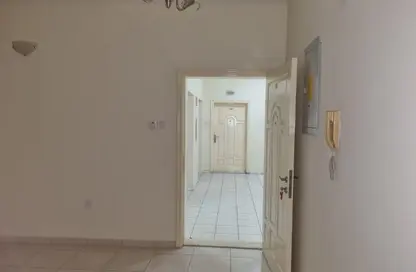 Apartment - 2 Bedrooms - 2 Bathrooms for rent in Al Muraqqabat - Deira - Dubai