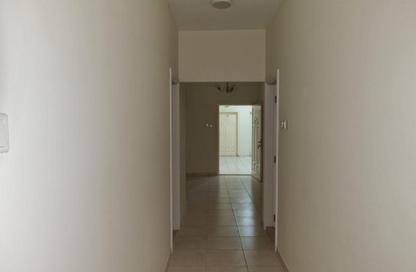 Apartment - 2 Bedrooms - 2 Bathrooms for rent in Al Muraqqabat - Deira - Dubai
