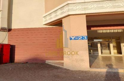 Shop - Studio - 1 Bathroom for rent in England Cluster - International City - Dubai