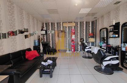 Shop - Studio - 1 Bathroom for rent in England Cluster - International City - Dubai
