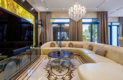 Villa - 5 Bedrooms - 6 Bathrooms for rent in Palma Residences - Palm Jumeirah - Dubai
