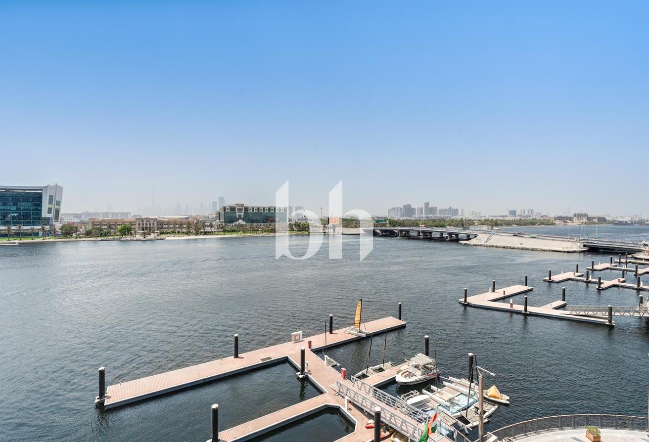 Furnished | Bills Inclusive | Panoramic Creek View photo 7