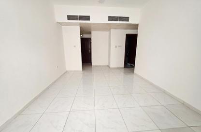 Apartment - 1 Bedroom - 2 Bathrooms for rent in Fire Station Road - Muwaileh - Sharjah Apartment - 1 Bedroom - 2 Bathrooms for rent in Fire Station Road - Muwaileh - Sharjah