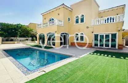 Villa - 5 Bedrooms - 6 Bathrooms for rent in Legacy Large - Legacy - Jumeirah Park - Dubai