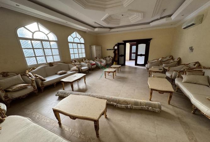 73848127 - Property Image 2