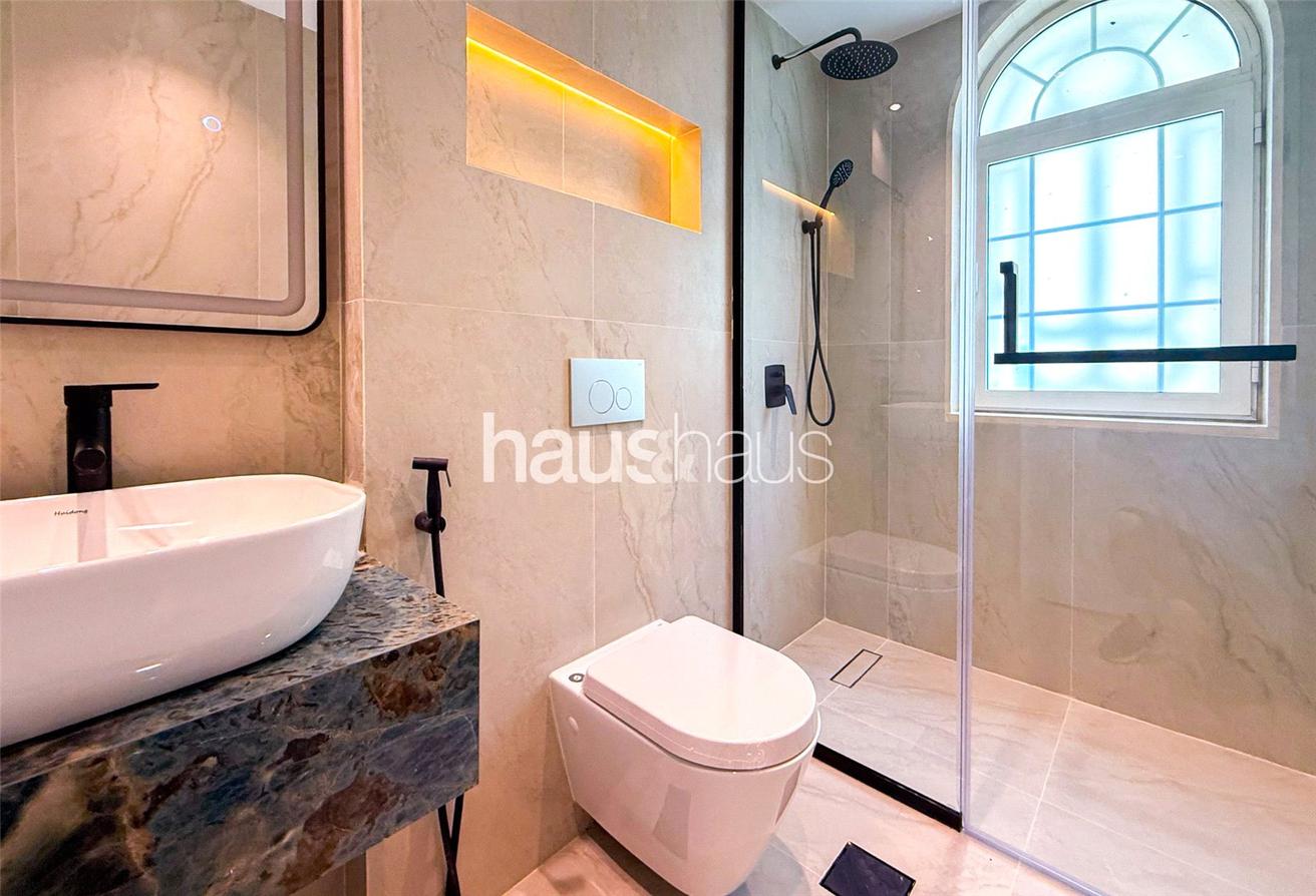 Modern | Upgraded | Stunning Private Pool photo 14