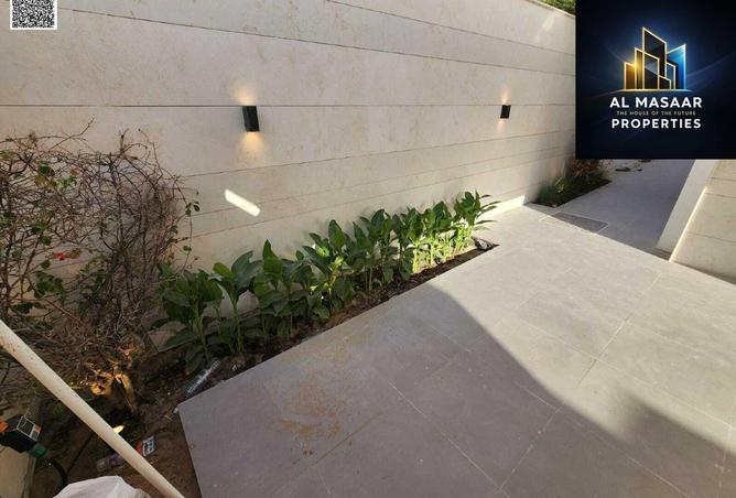 69529000 - Property Image 2