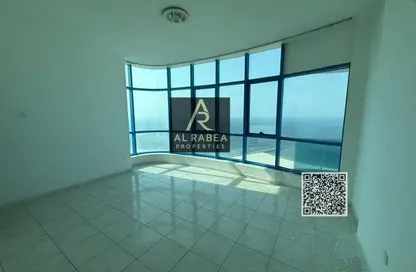Office Space - 3 Bedrooms - 4 Bathrooms for rent in Corniche Tower - Ajman Corniche Road - Ajman