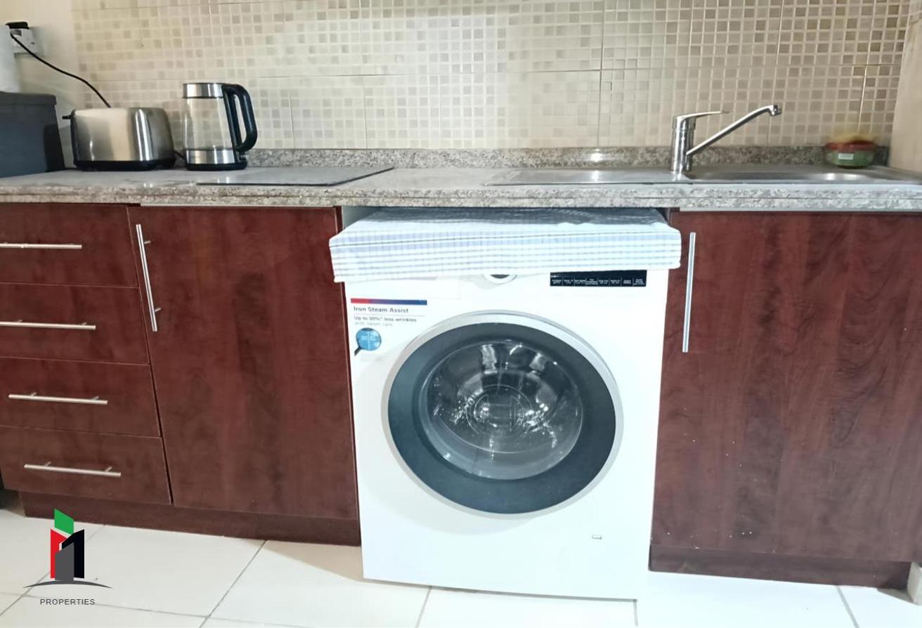 Furnished Studio | Vacant | Opp Aquila School photo 8
