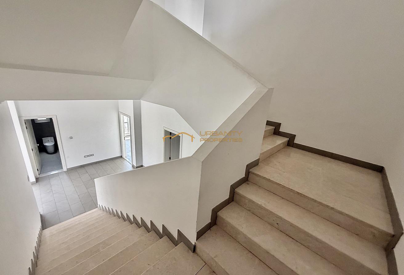 Luxury 6-Bedroom Villa for Rent in Nad Al Sheba photo 25