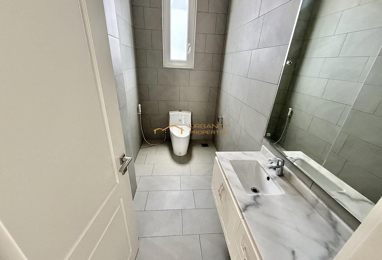 Luxury 6-Bedroom Villa for Rent in Nad Al Sheba photo 28