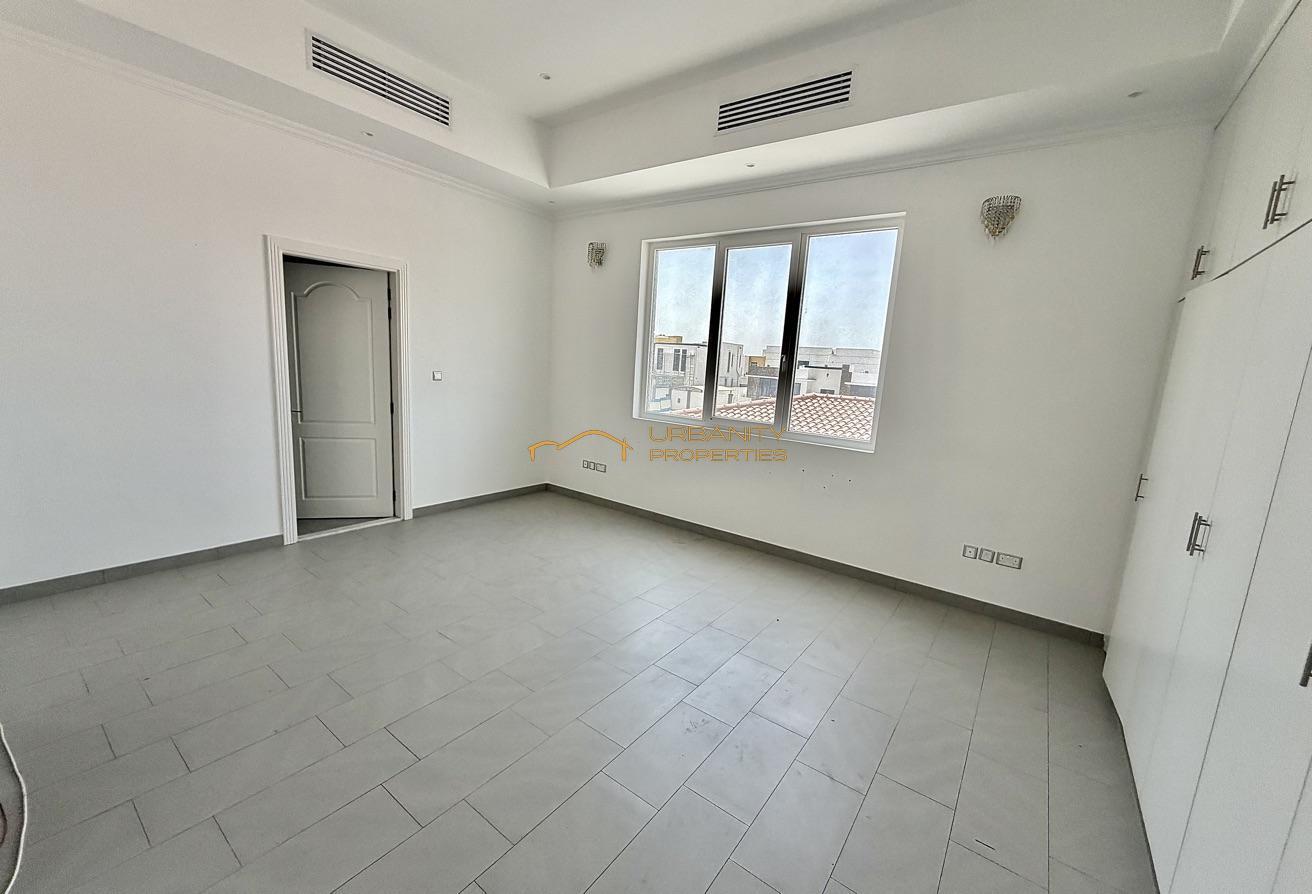 Luxury 6-Bedroom Villa for Rent in Nad Al Sheba photo 9