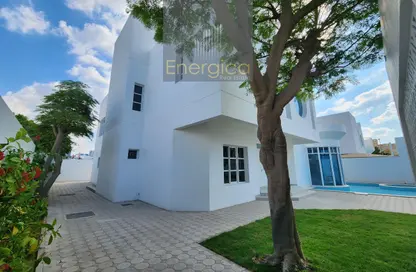 Villa - 5 Bedrooms - 5 Bathrooms for rent in Jumeirah 1 Villas - Jumeirah 1 - Jumeirah - Dubai