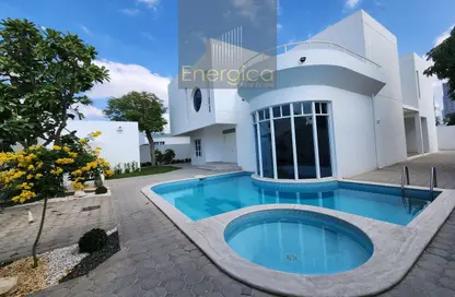 Villa - 5 Bedrooms - 5 Bathrooms for rent in Jumeirah 1 Villas - Jumeirah 1 - Jumeirah - Dubai