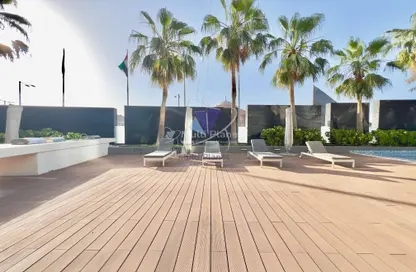 Apartment - 1 Bedroom - 2 Bathrooms for rent in Etihad Towers - Corniche Road - Abu Dhabi