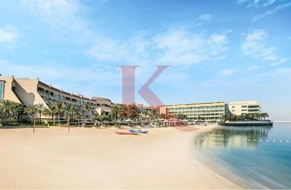 Villa - 5 - 6 for rent in Luluat Al Raha - Al Raha Beach - Abu Dhabi