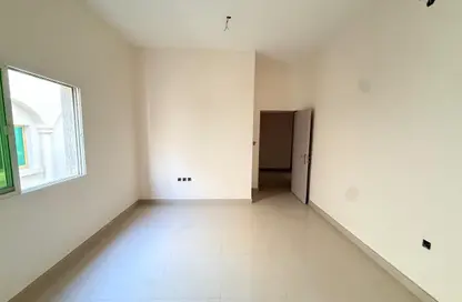 Apartment - 2 Bedrooms - 1 Bathroom for rent in Fire Station Road - Muwaileh - Sharjah