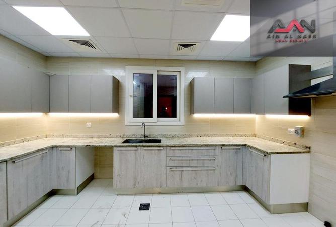 74258119 - Property Image 3