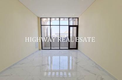 Apartment - 2 - 3 for rent in Muwailih Building - Muwaileh - Sharjah